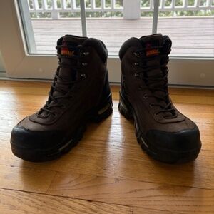 Men’s Thorogood Durable Work Boot. Good Condition.